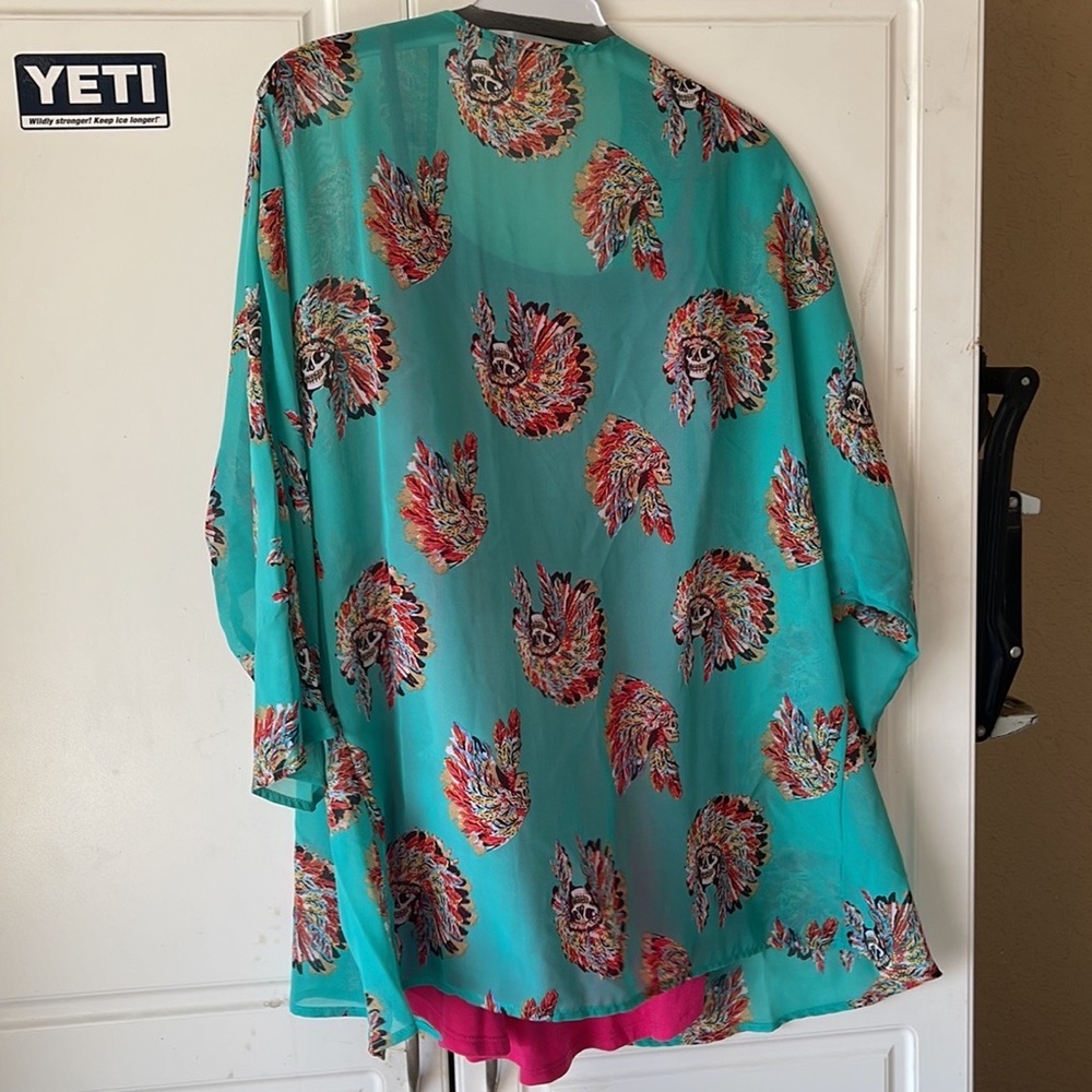 Clothes never worn - Picture 3 of 4